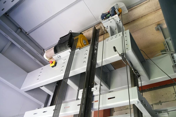 Makine Dairesiz Asansör